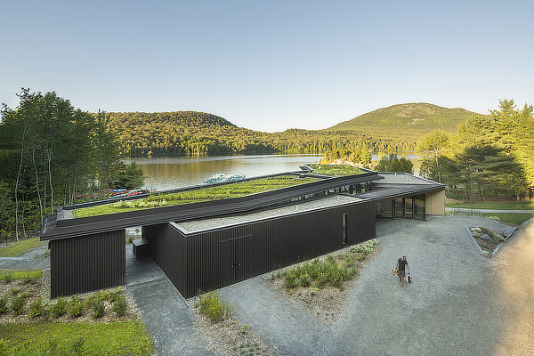Anne Carrier architecture, Centre de Services Le Bonnallie, Mont Orford, Lac Stukely, Quebec, Canada, Sépaq